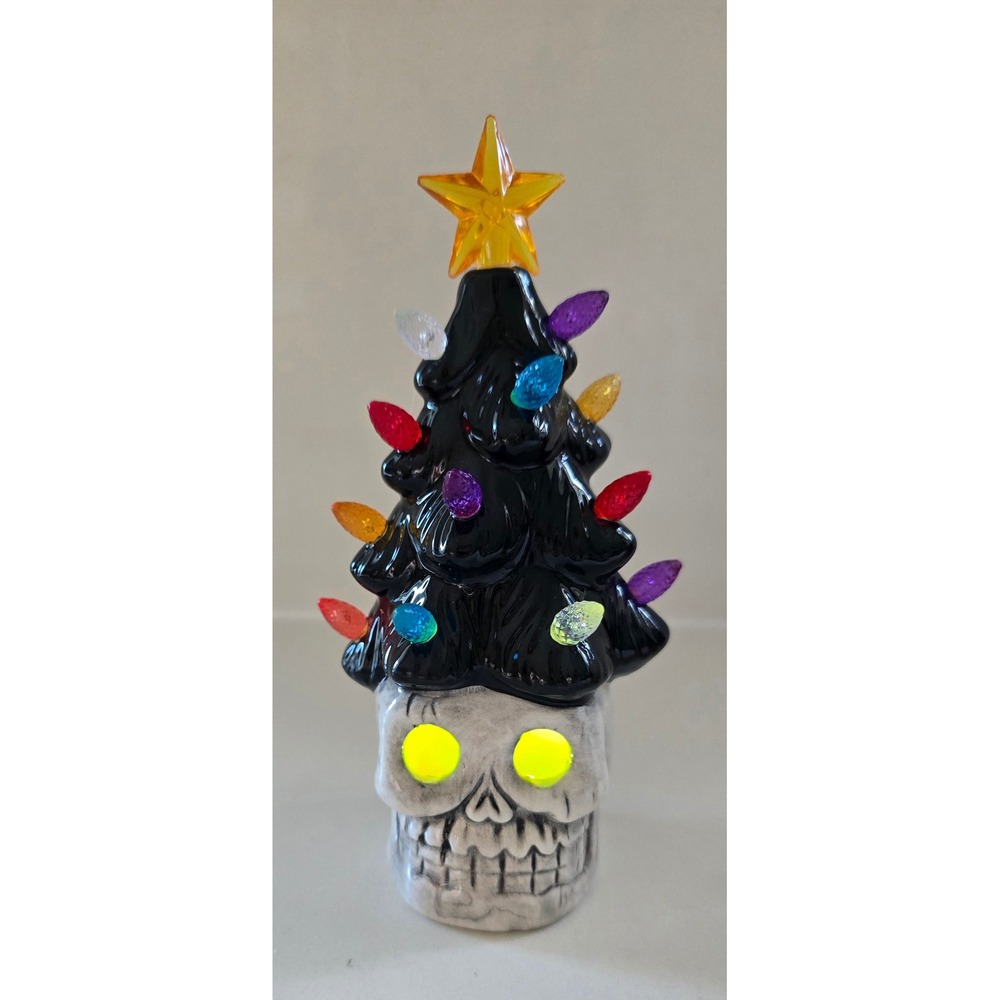 New Ganz Black Ceramic Skull Christmas Tree Color Changing LED Light Up